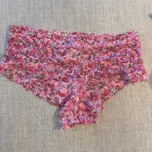 Victoria’s Secret Cheeky Lace Panties Pink Floral Medium NEW